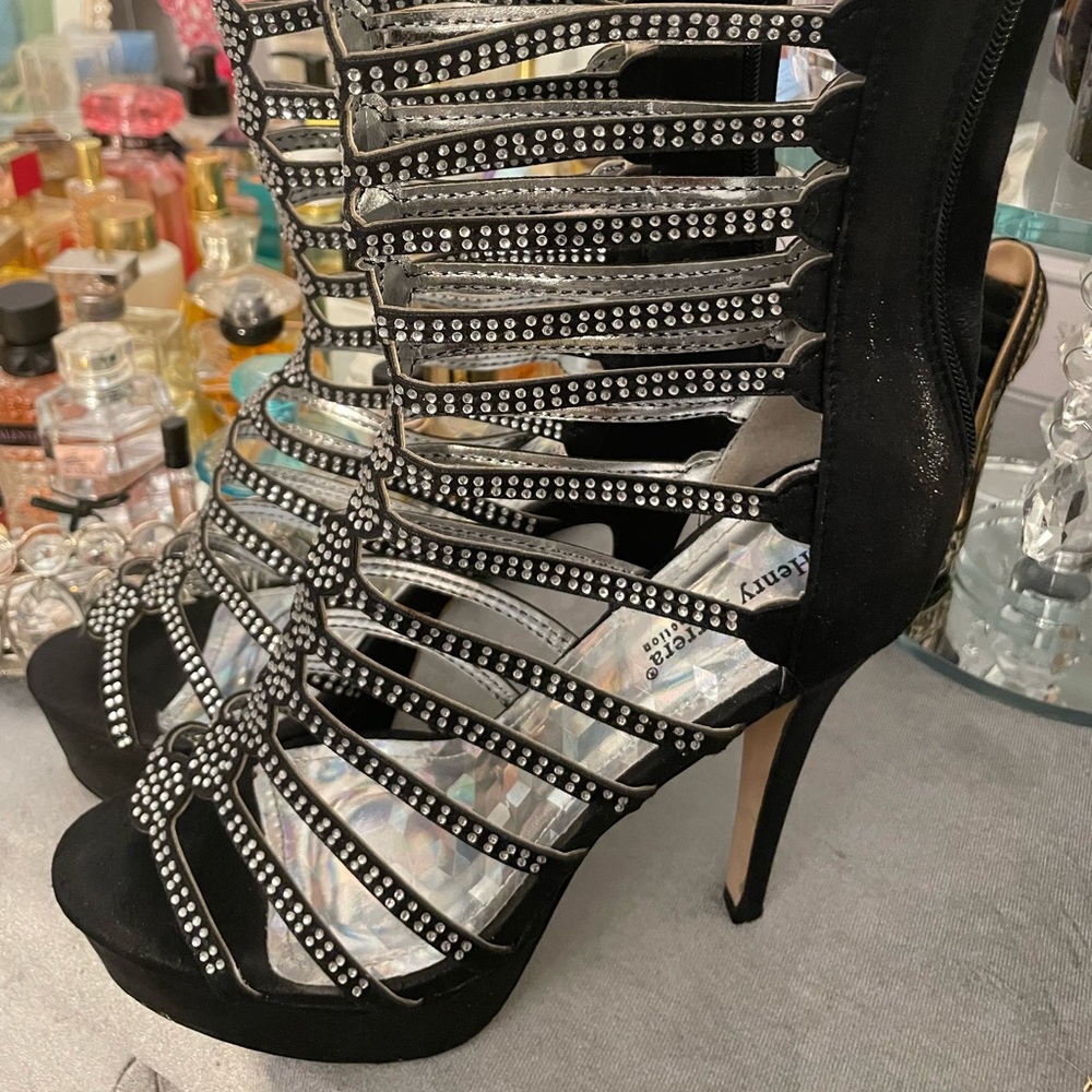 Black sandals